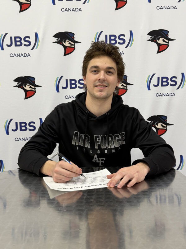 Bandits Francois De Villiers Signs with Air Force