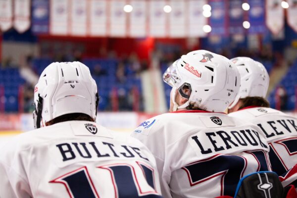 Bandits Raise Banners, Defeat Oilers in Home Opener